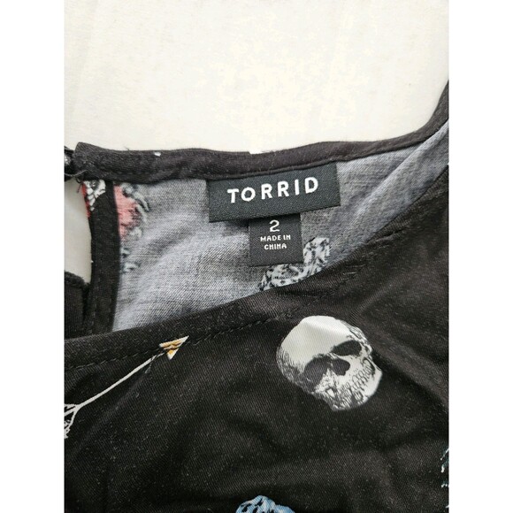 Torrid Sz 2 Challis Dress Plus 16 Ruffled Cold Shoulder Skull Snake Key Flower - Picture 8 of 10
